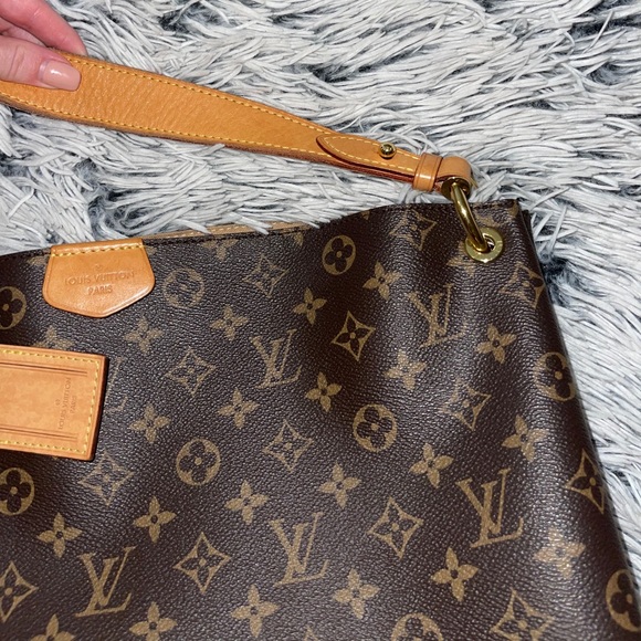 Louis Vuitton Graceful MM tote - Picture 7 of 12